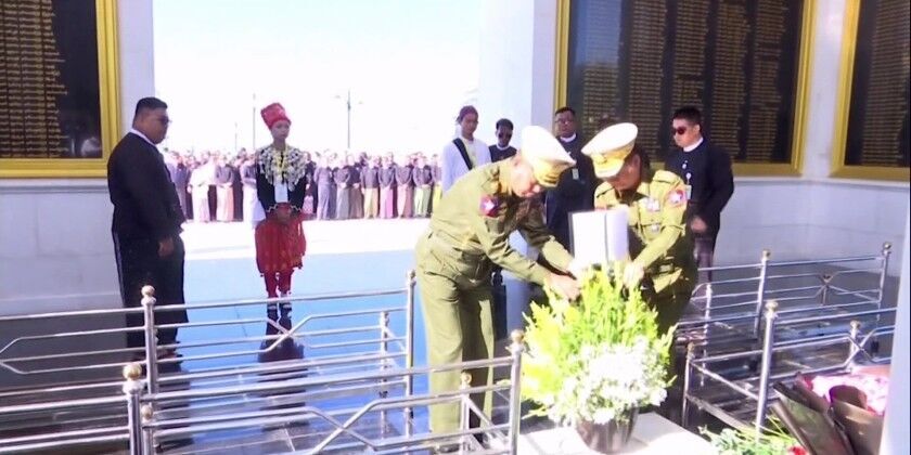Memorial to Fallen Heroes: Tribute-paying ceremony for fallen heroes