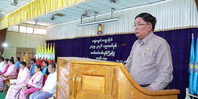 Fresher Welcoming: MGY Region Chief Minister delivers a speech